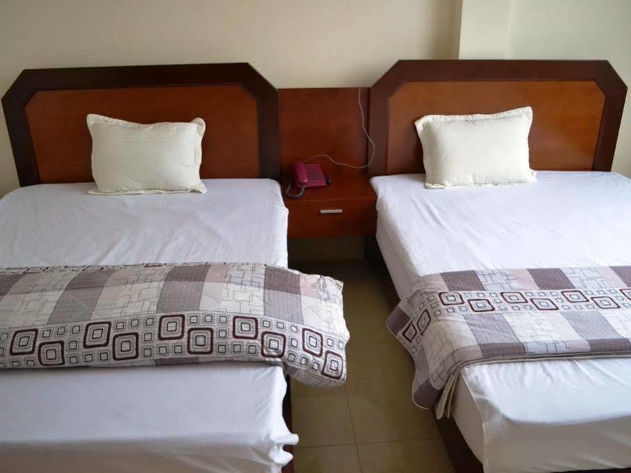 Thu Ha Hotel Dong Khe Sau Экстерьер фото