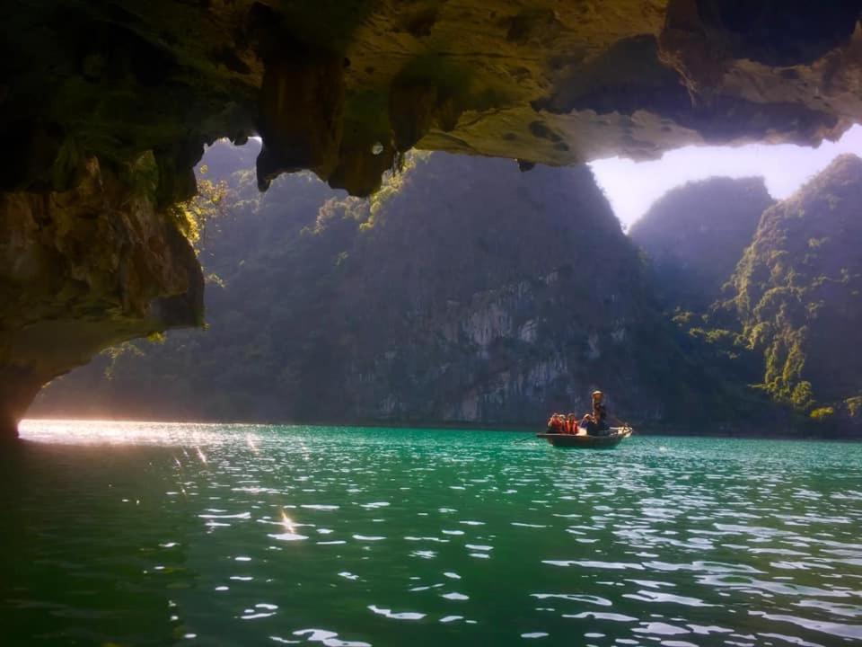 Thu Ha Hotel Dong Khe Sau Экстерьер фото