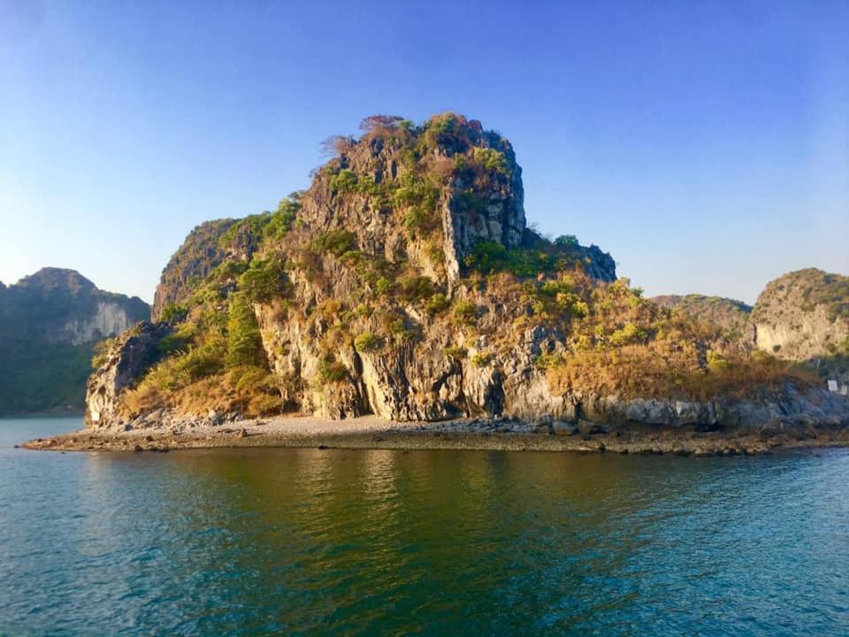 Thu Ha Hotel Dong Khe Sau Экстерьер фото